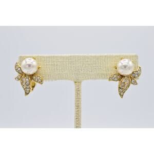 Atwood & Sawyer Vintage Clip Earrings Pearl Flower Crystal Gold A&S Signed BinZ